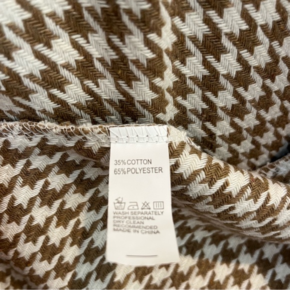 -SOLD- Neutral Houndstooth Shacket - Picture 4 of 7